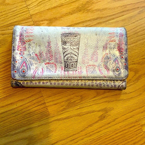 Papaya Bags Papaya Trifold Wallet Poshmark